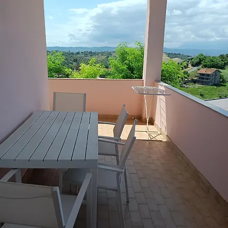 Salice Piano Terra Prázdninový dům *