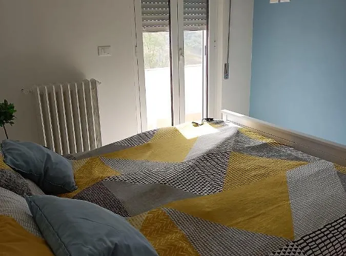 Salice Piano Terra بيت للعطل